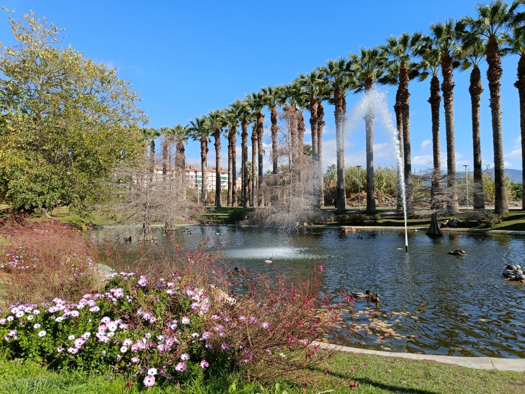 Parque de los Pueblos de America, Motril. This beautiful park is a perfect place for walking, skating and spending quality time. Suitable to anyone:  families and people walking in search of peaceful spot in town.